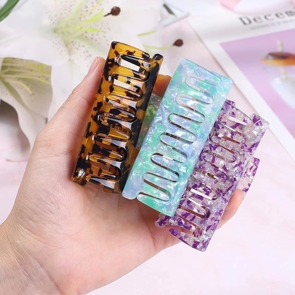 2/$10 NEW Hair Claw Rectangular Hair Clips Acrylic Leopard Small/ Medium - Picture 3 of 6